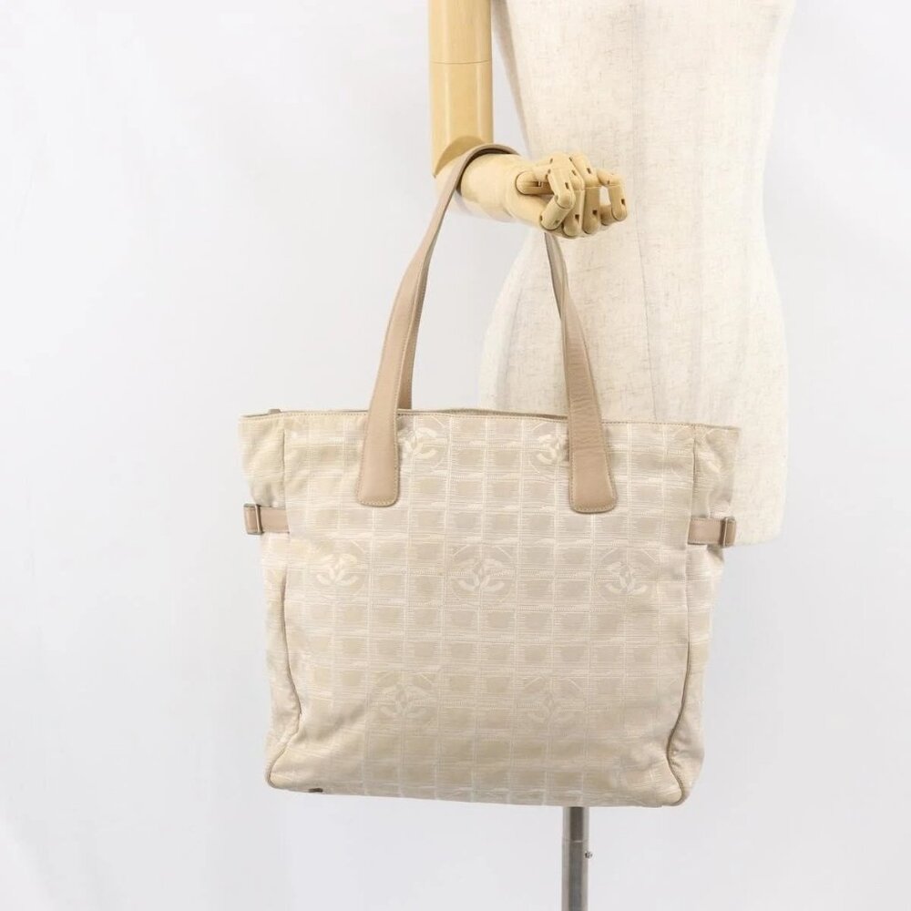 CHANEL New Travel Line Tote Bag Nylon Pink CC Auth bs31675